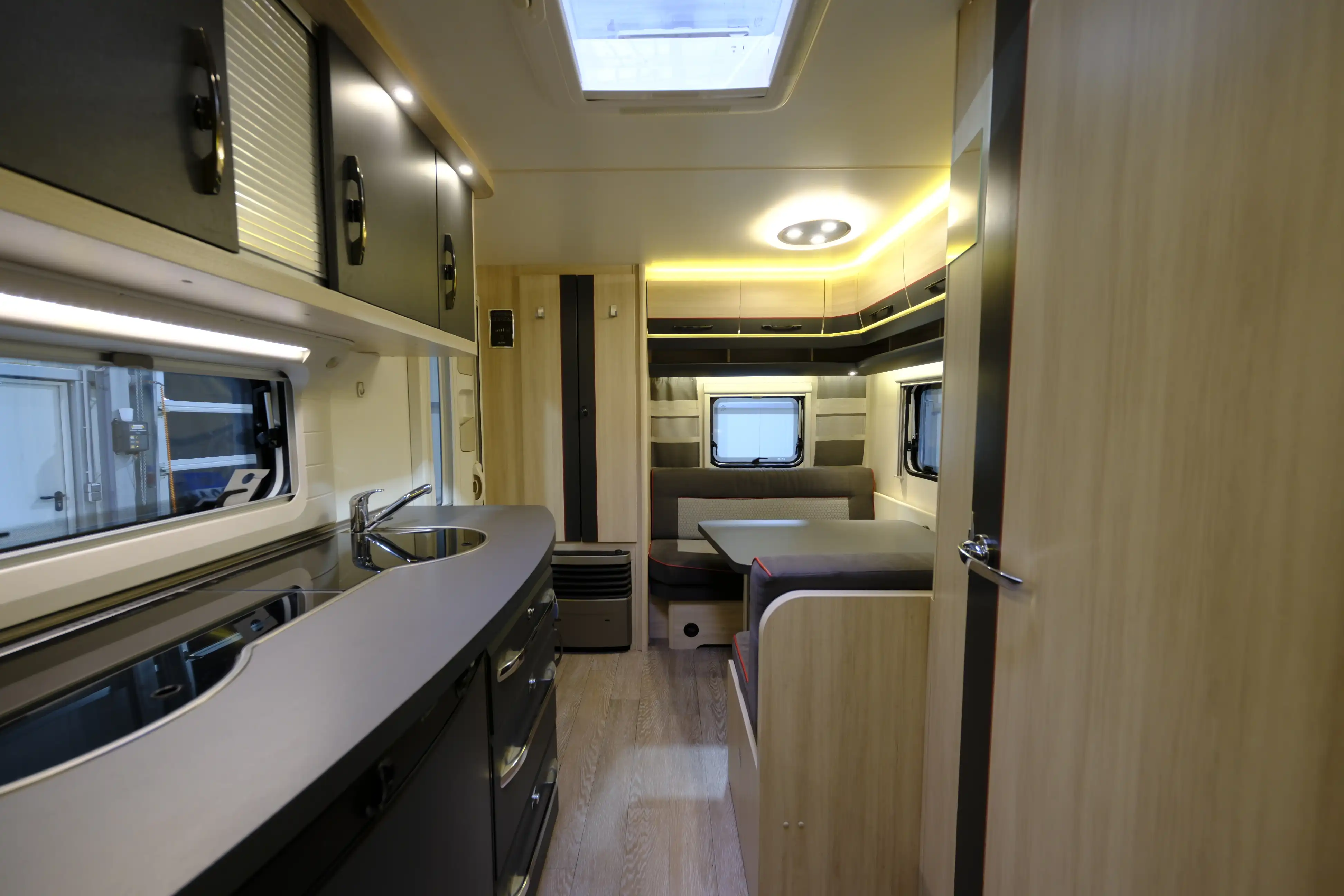 HOBBY De Luxe Edition 440 SF - Ansicht 7